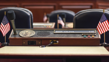 House Speaker desk CU (committee legislature)